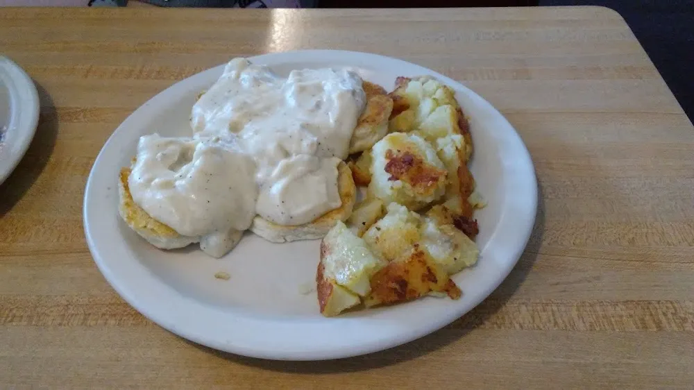 Sausage Gravy and Biscuts